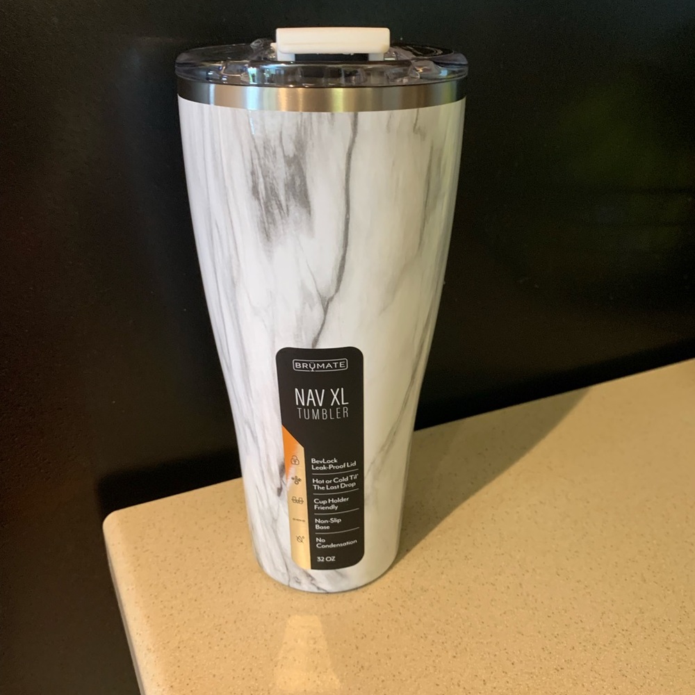 COPY - 32 oz Brumate Nav Xl tumbler leak proof lid